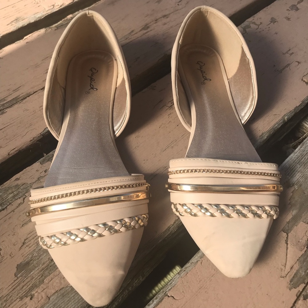 Back to the office! Chic and comfy flats